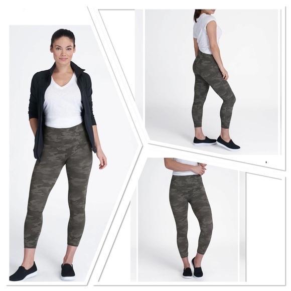 Spanx Look At Me Now Cropped Leggings - Picture 1 of 6